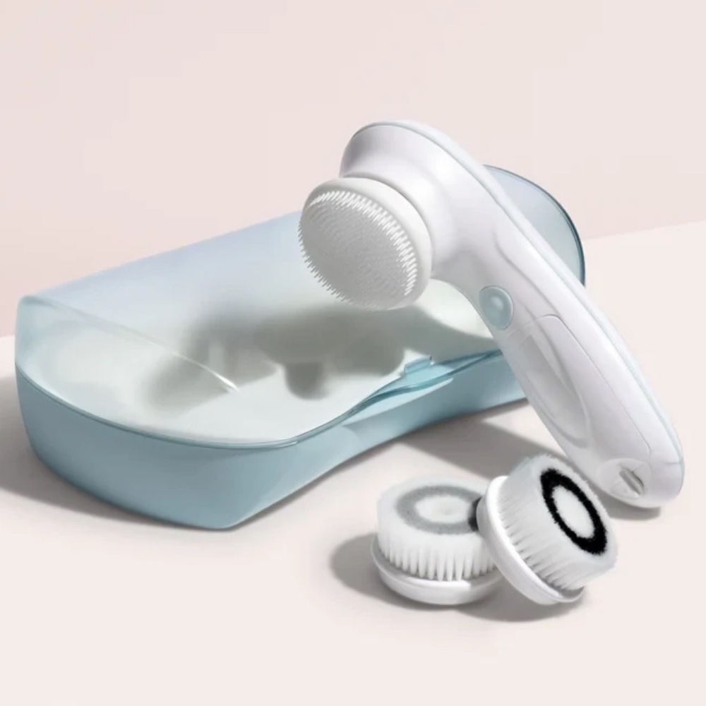 White Facial Cleansing Brush